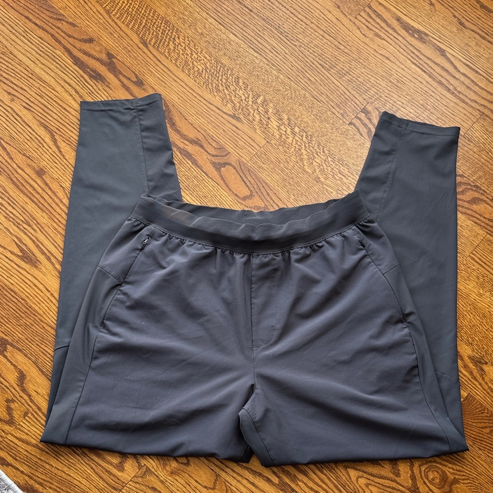 VRST Joggers